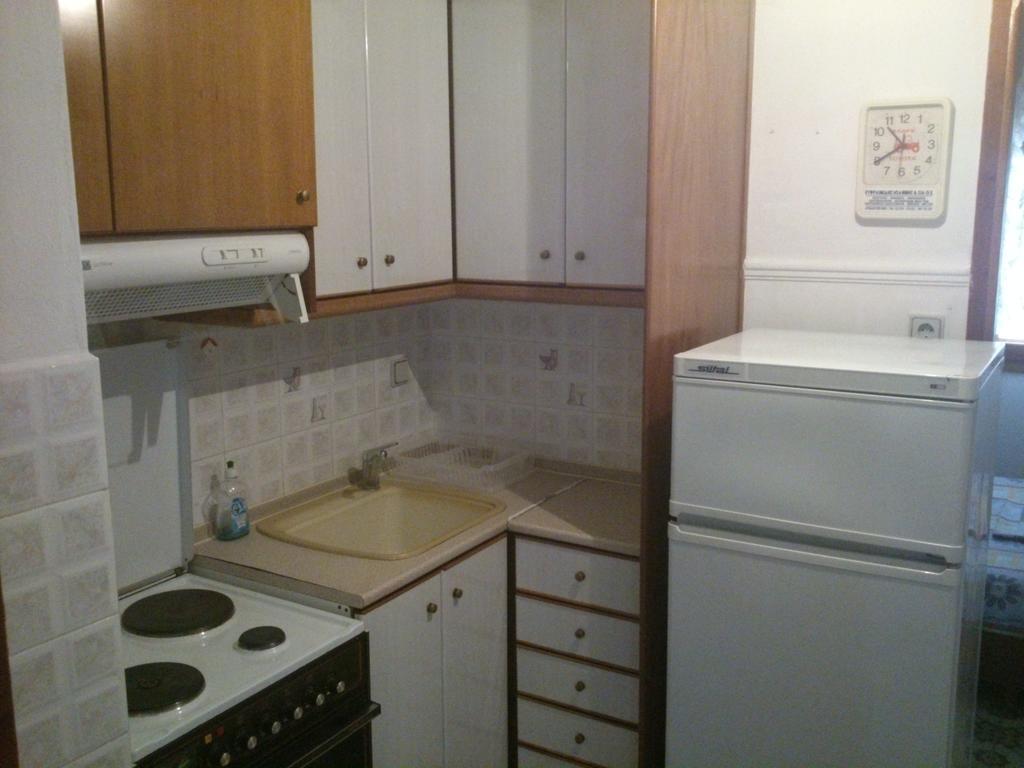 Kalaitzis Apartments Kalyves Polygyrou Bilik gambar
